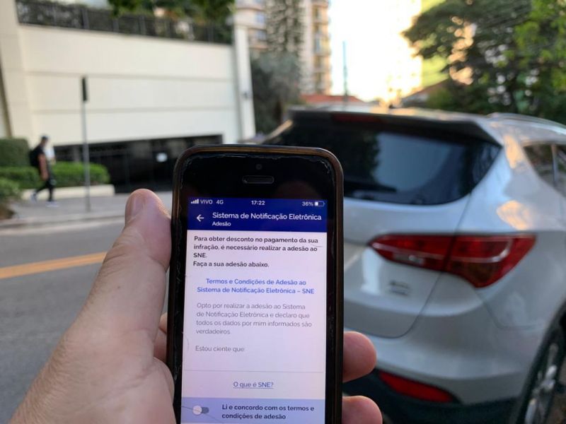 Saiba como pagar multas de trânsito com descontos de até 40%