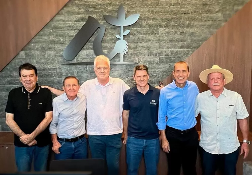 Pedro Bial visita Fundação Rio Verde e destaca importância da história do agronegócio brasileiro