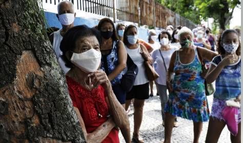 Vacinas ,vacinas, vacinas. Não há alternativa ao Brasil