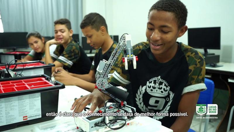 Oficina de robótica Escola Fredolino Vieira Barros