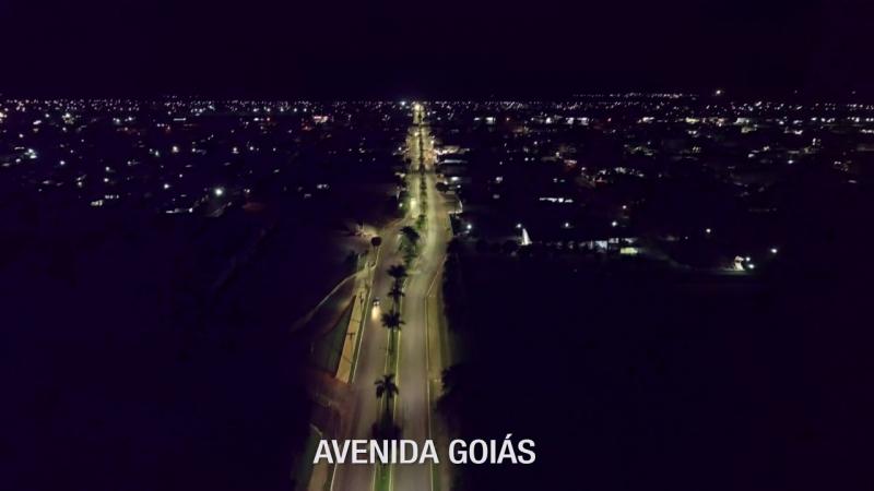 Antes e depois iluminação de LED avenida Goiás